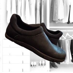 Kalso Mana Slip On Shoes Size 9.5 Black Negative Heel Earth Shoes